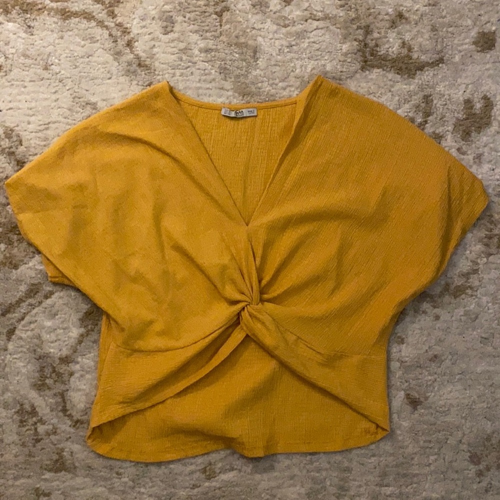 ZARA - CROP TOP